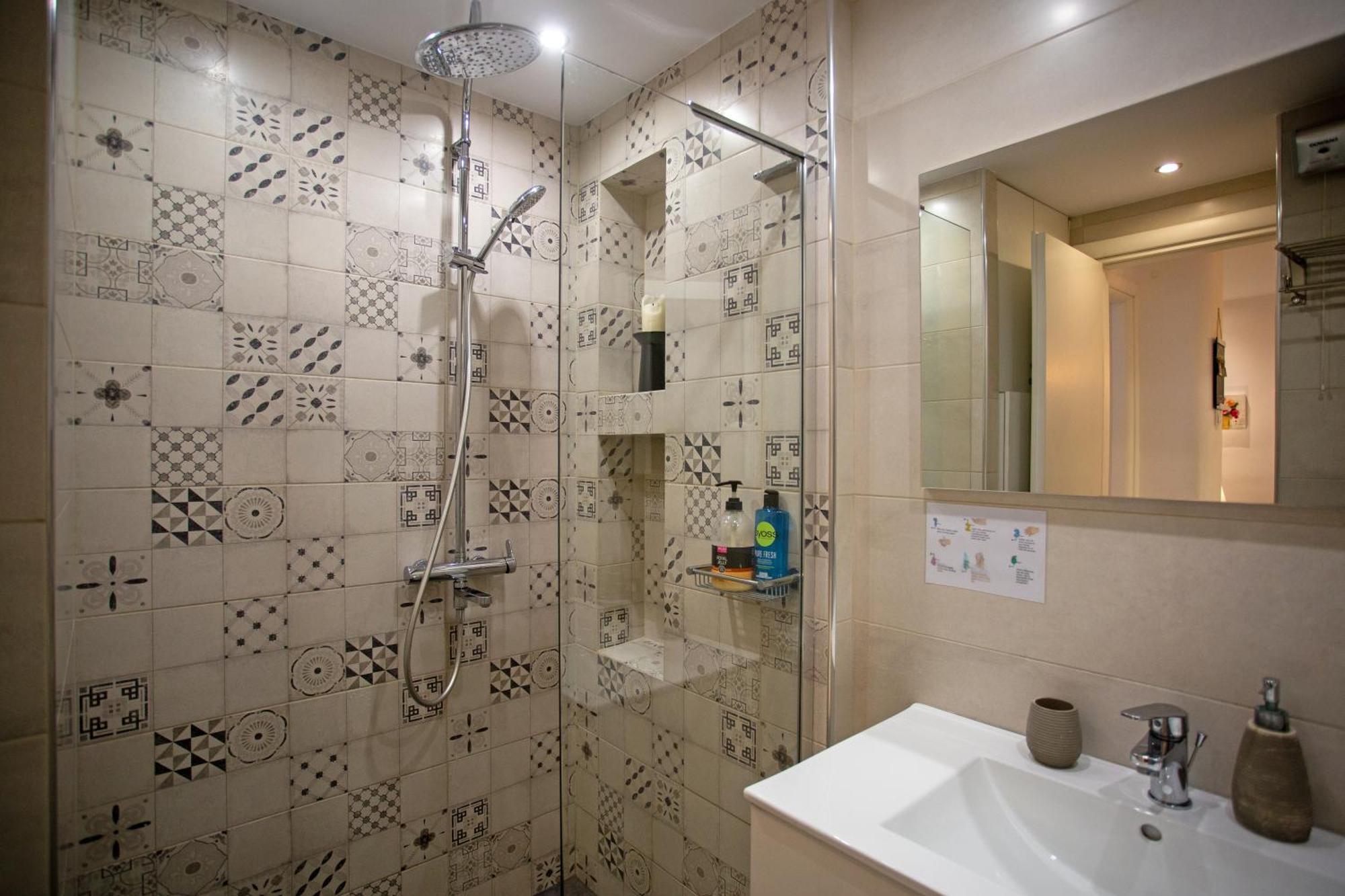 Hadrian By Heloni Apartments Athén Kültér fotó